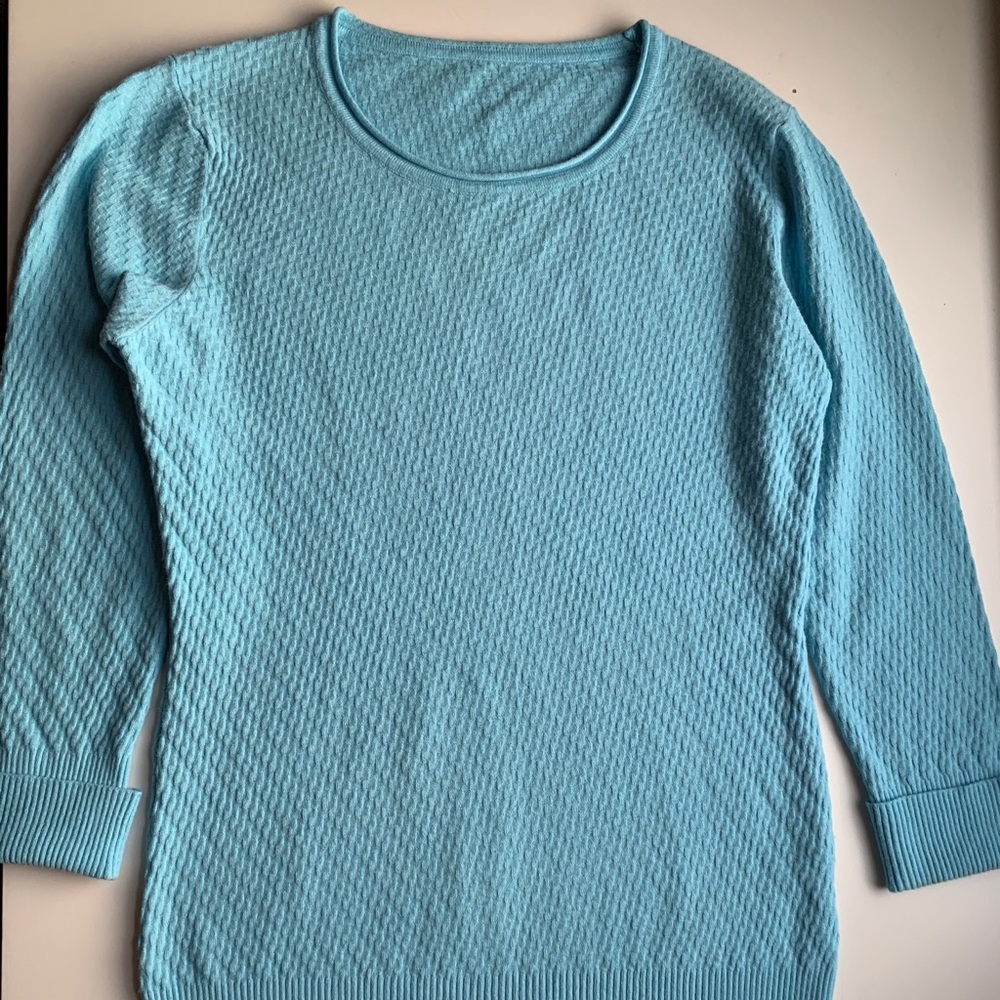 🌸🌸🌸 Light Sweater Top